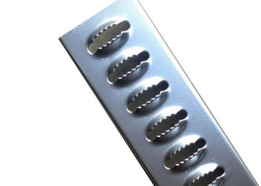 6Mチャネルの鋼鉄安全グリップの支柱の格子、プラットホームのために火格子を付けるアルミニウム板