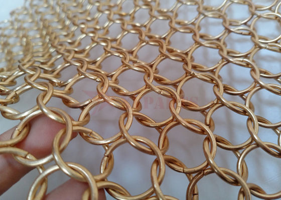 部屋の仕切りのための金色のChainmailのメッシュ生地1.5x15mm